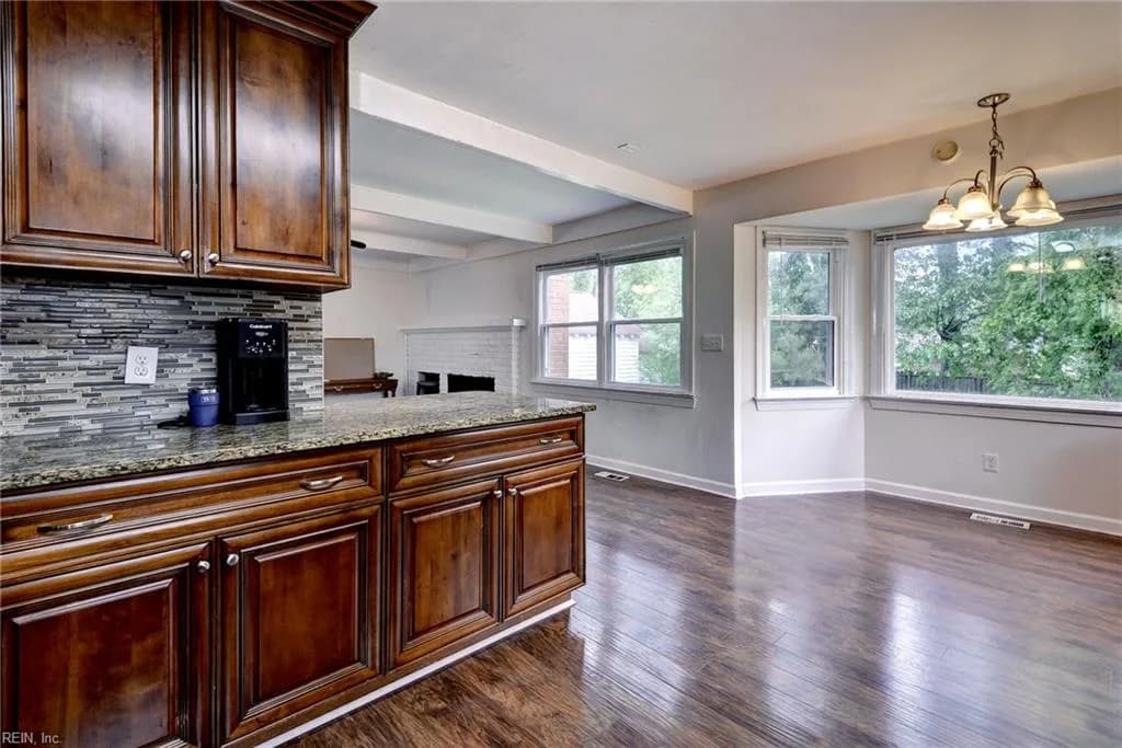 198 Colony RD, NEWPORTNEWS VA 23602 - Photo 4