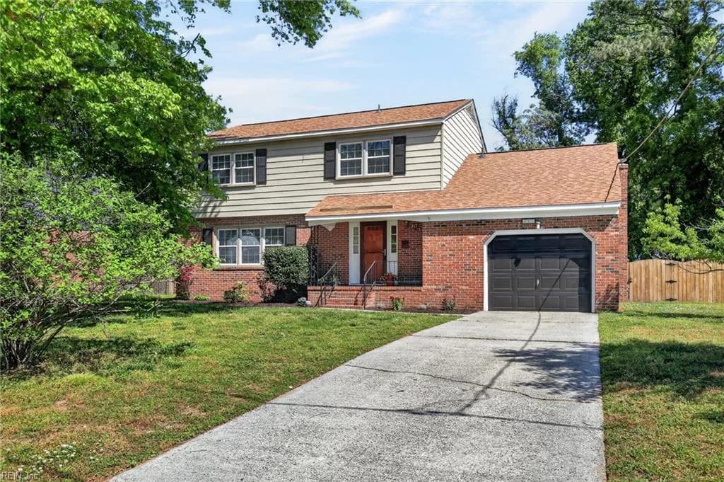 317 Lynchburg DR, NEWPORTNEWS VA 23606 - Photo 3