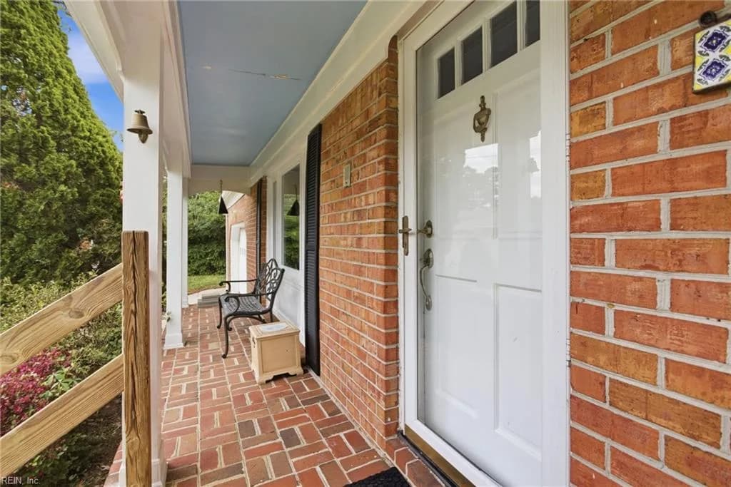 505 Woodbridge CT, CHESAPEAKE VA 23322 - Photo 3