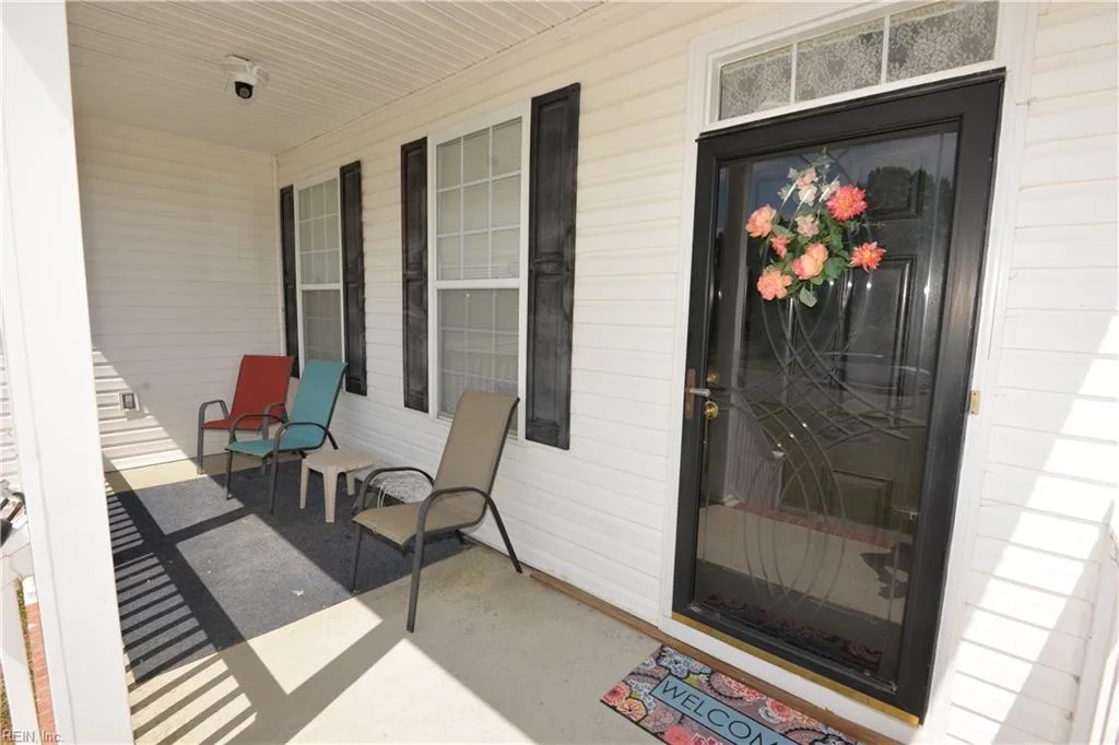 10455 Sylvia CIR, WINDSOR VA 23487 - Photo 3