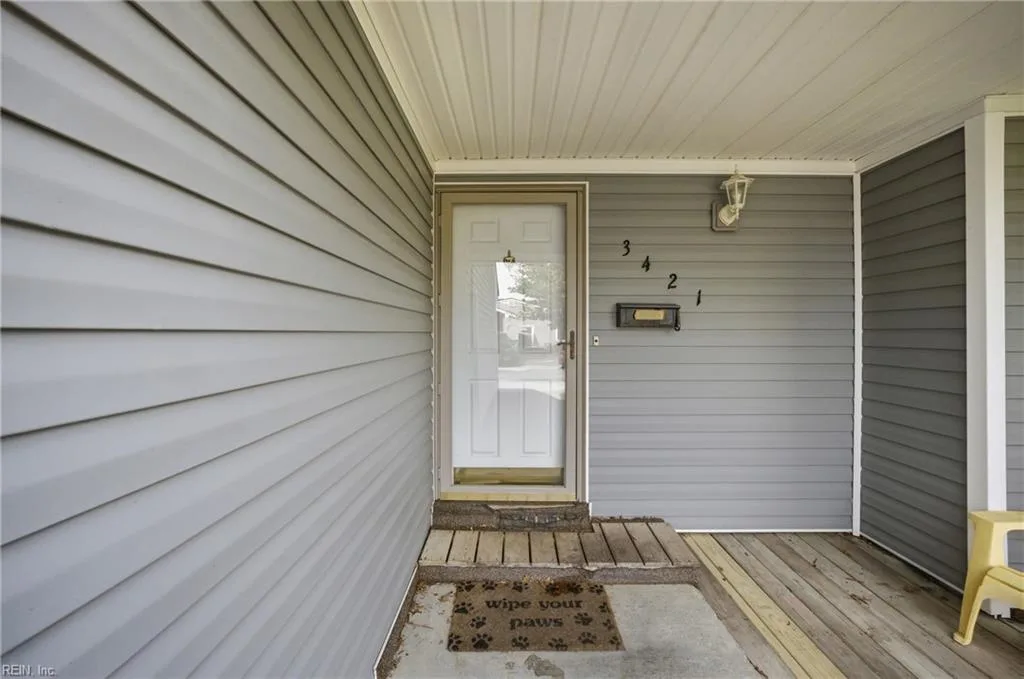 3421 Daffodil CRES, VIRGINIABEACH VA 23453 - Photo 4