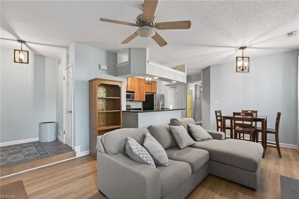 3204 Jade CT #104, VIRGINIABEACH VA 23451 - Photo 3