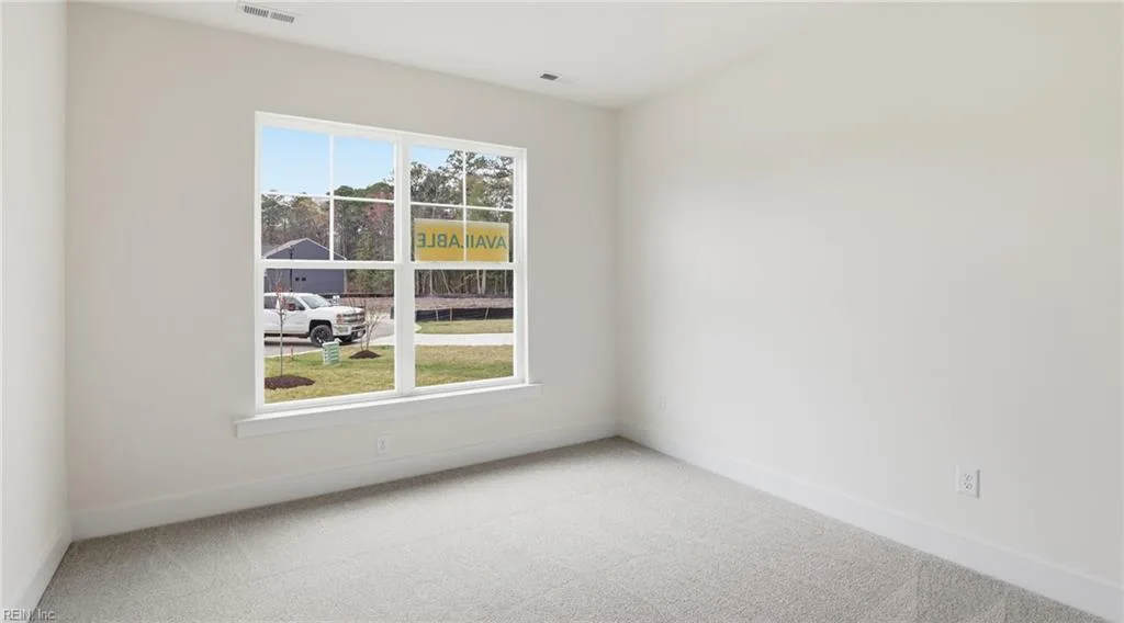 2049 Swiss LN, HAYES VA 23072 - Photo 5