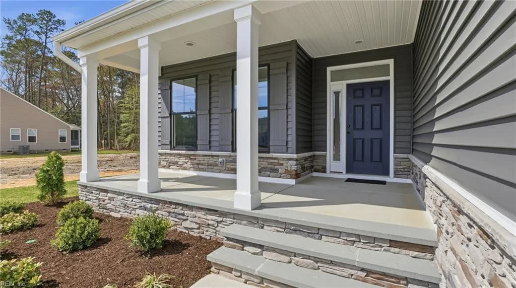 2022 Swiss LN, GLOUCESTER VA 23061 - Photo 3