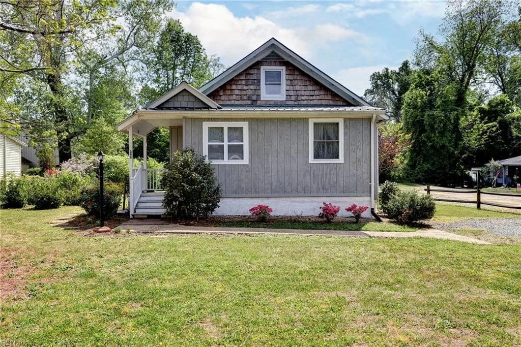 390 Park ST, URBANNA VA 23175 - Photo 3