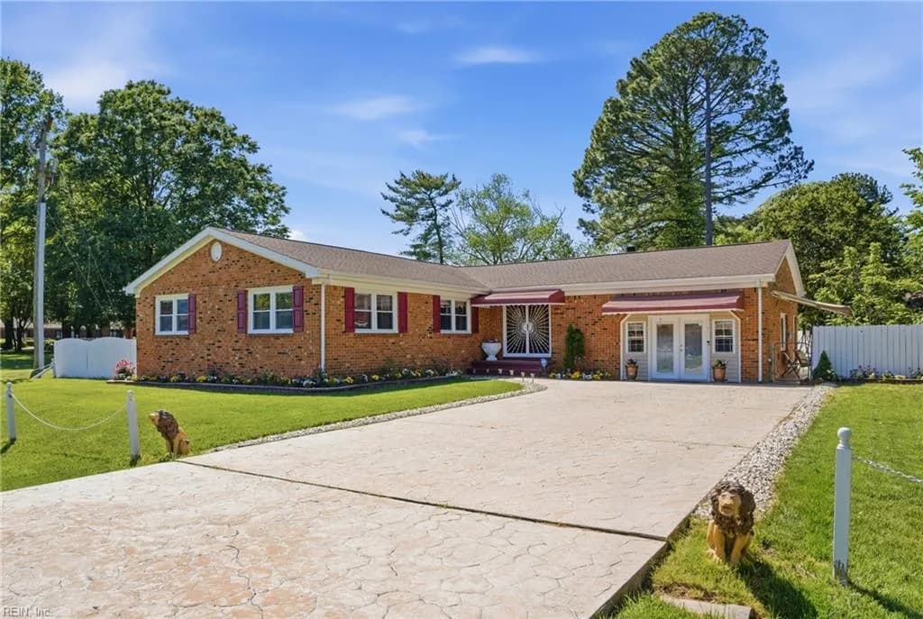 229 Newtown RD S, NORFOLK VA 23502 - Photo 2
