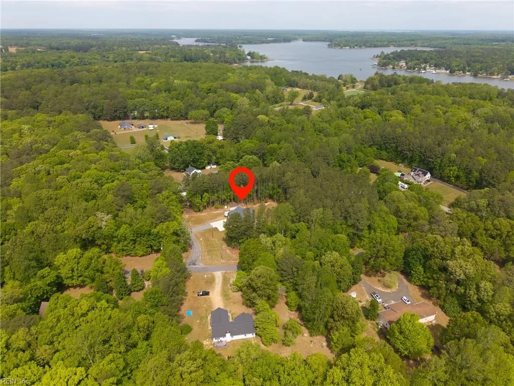 11511 Deep Point LN, GLOUCESTER VA 23061 - Photo 4