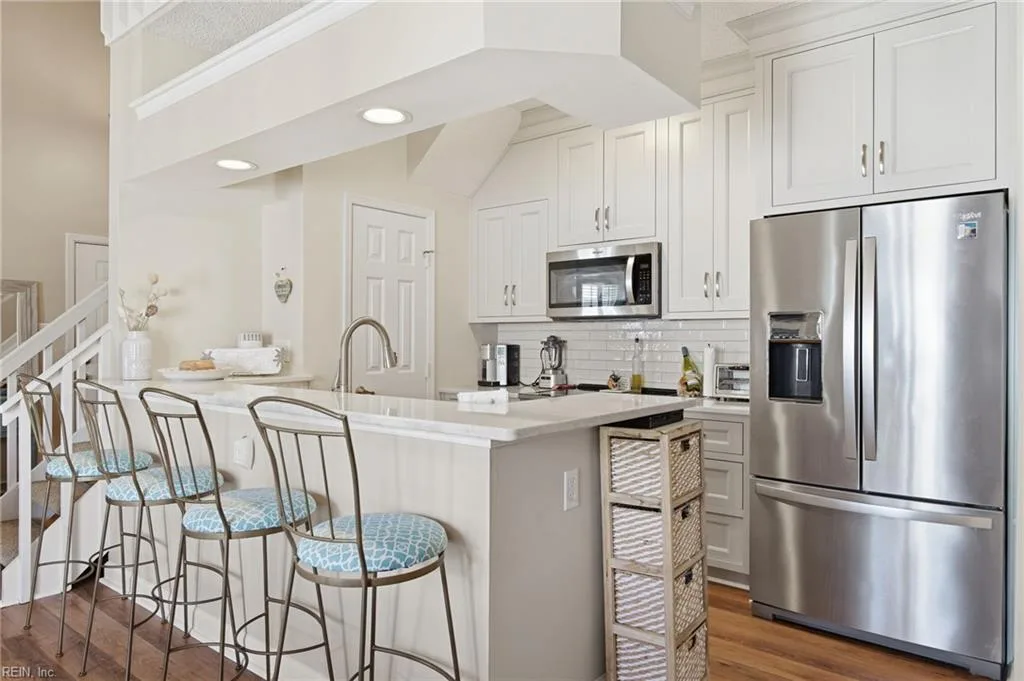 2312 Beach Haven DR #302, VIRGINIABEACH VA 23451 - Photo 2
