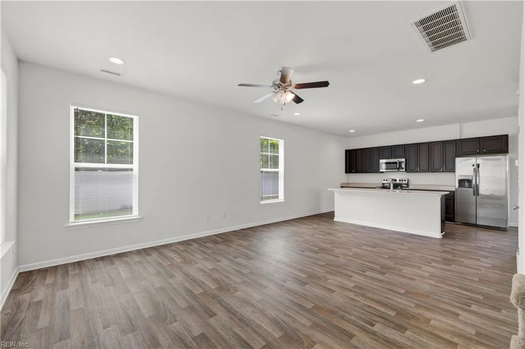 109 Air Station DR, VIRGINIABEACH VA 23454 - Photo 5