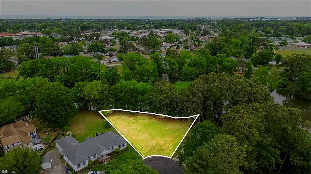 2035 Foxs Lair TRL, NORFOLK VA 23518 - Photo 5