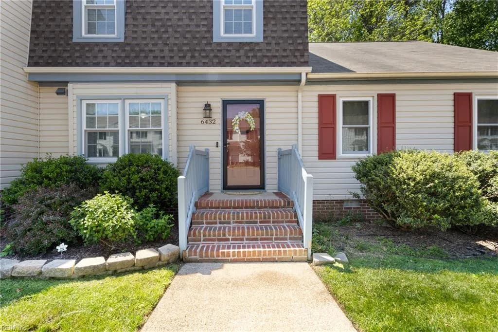 6432 Village Woods CT, GLOUCESTER VA 23061 - Photo 4
