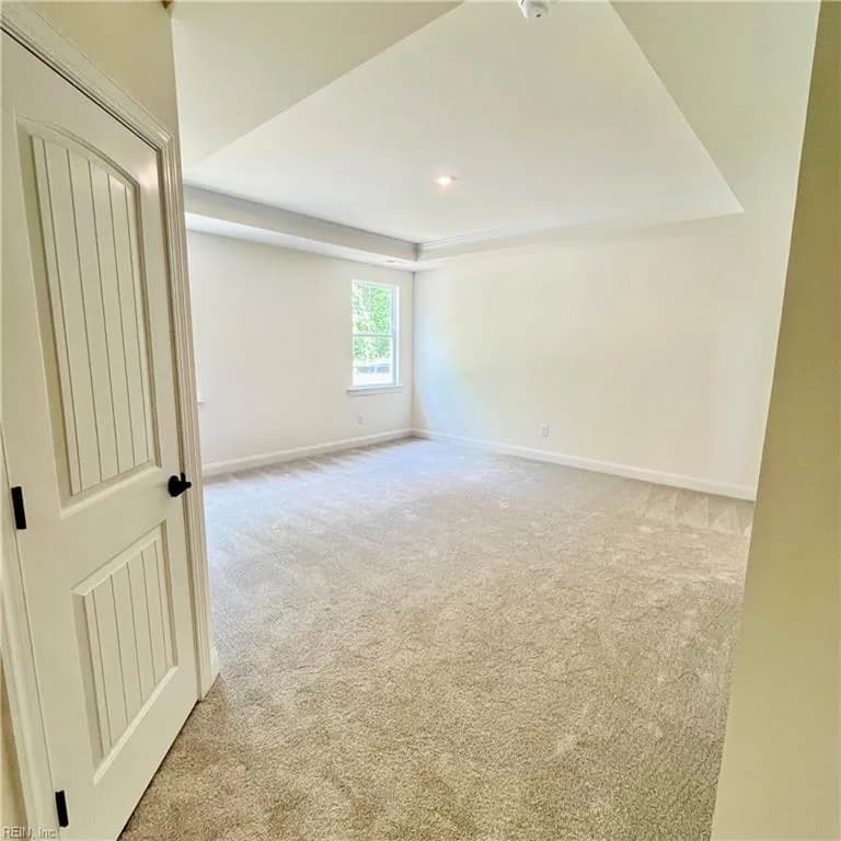 1130 Wharf Hill DR, SMITHFIELD VA 23430 - Photo 4