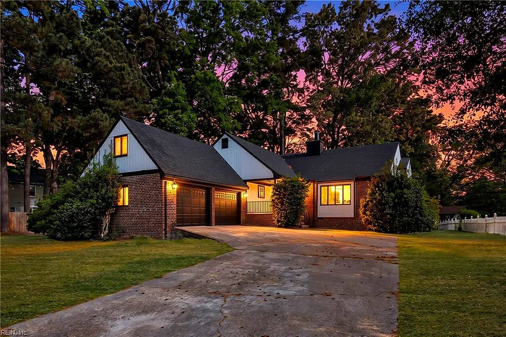 20 Ardmoor DR, Hampton — 5 bed Residential, 3,622 sqft