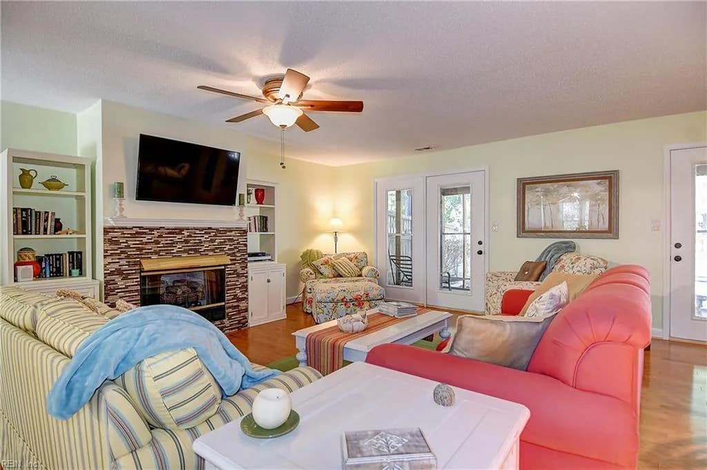 306 Esplanade PL, CHESAPEAKE VA 23320 - Photo 5