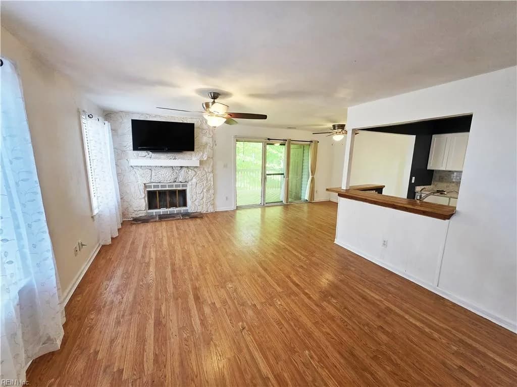 220 Misty Pointe LN, NEWPORTNEWS VA 23603 - Photo 4