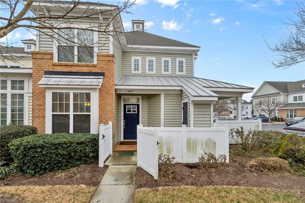 4163 Seafarer AVE, Norfolk — 2 bed Residential, 1,203 sqft