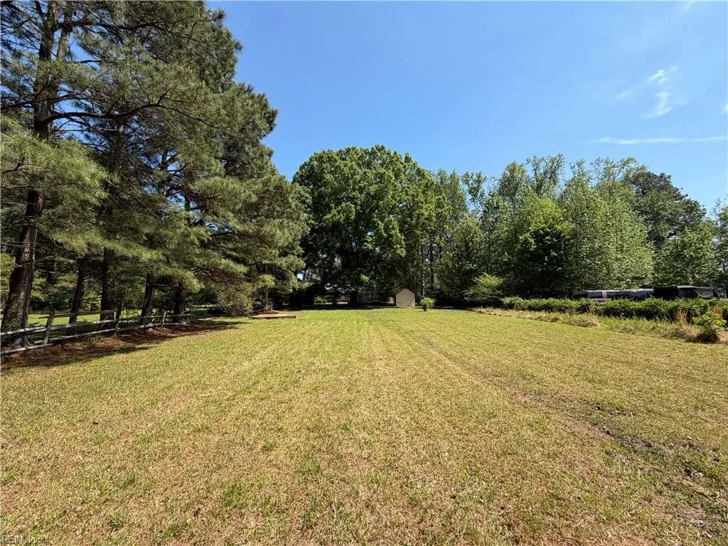 1425 Lotus DR, VIRGINIABEACH VA 23456 - Photo 4