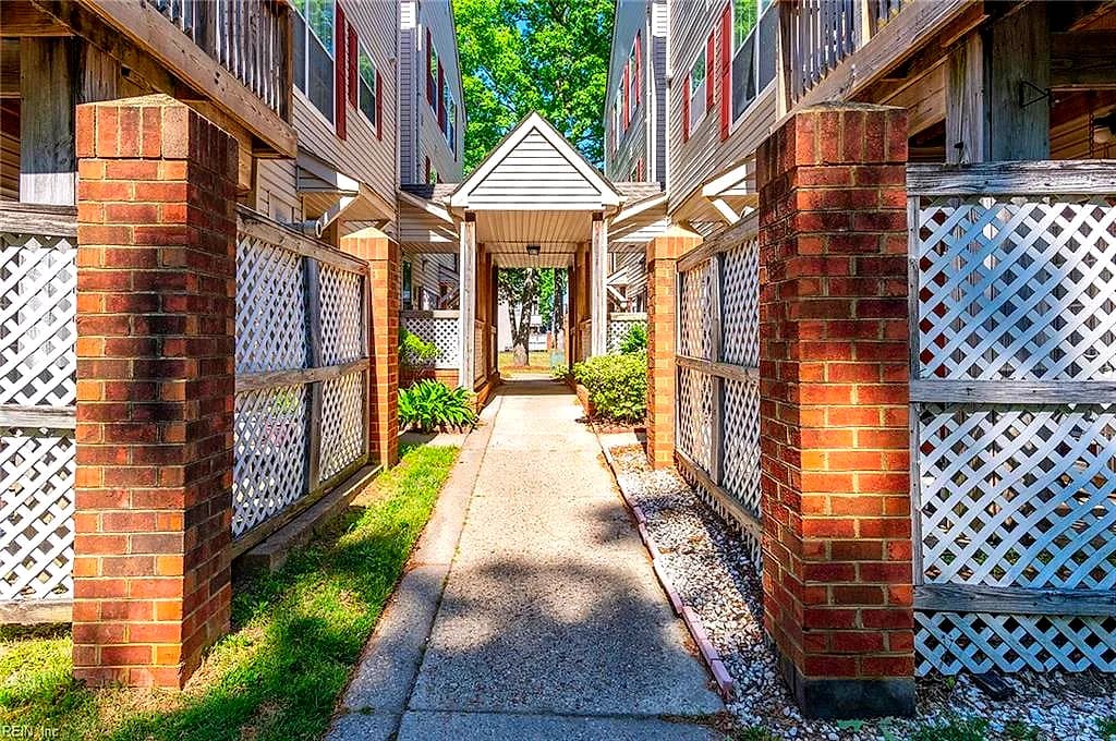 12742 Daybreak CIR, NEWPORTNEWS VA 23602 - Photo 3