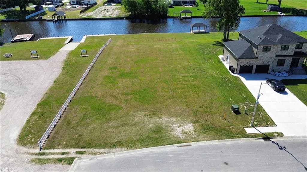 305 Grandview DR, ELIZABETHCITY NC 27909 - Photo 5