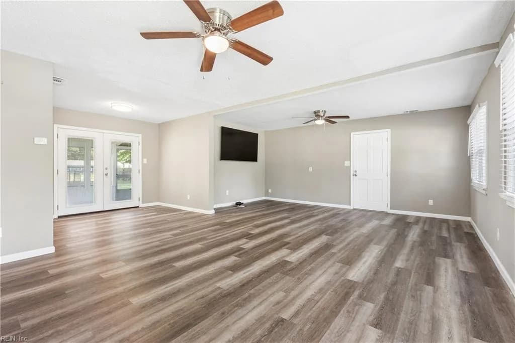 308 Dodge DR, VIRGINIABEACH VA 23452 - Photo 4