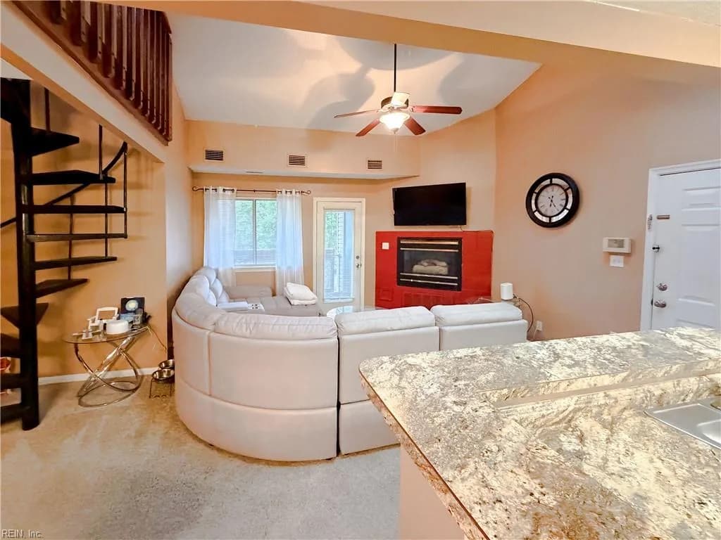 12871 Daybreak CIR, NEWPORTNEWS VA 23602 - Photo 3