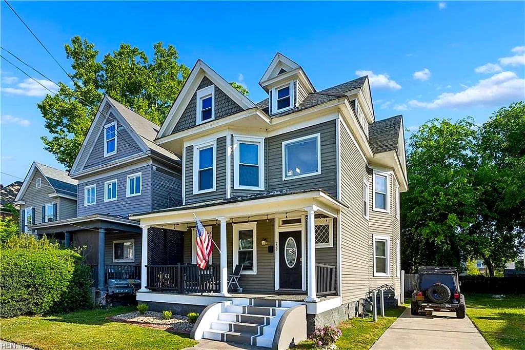232 W 31st ST, Norfolk — 4 bed Residential, 3,000 sqft
