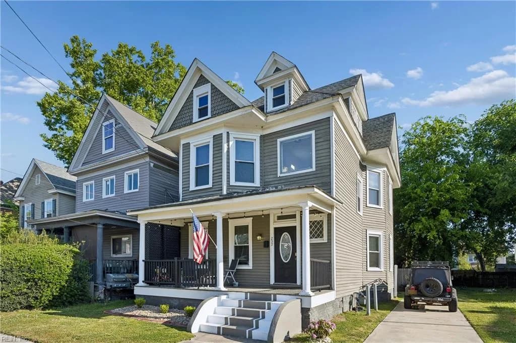 232 W 31st ST, NORFOLK VA 23504 - Photo 2
