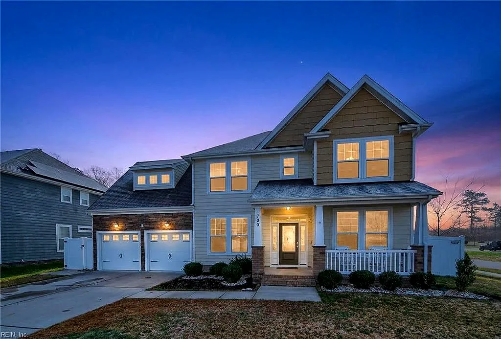 700 Angel Wing DR, Chesapeake — 4 bed Residential, 2,681 sqft