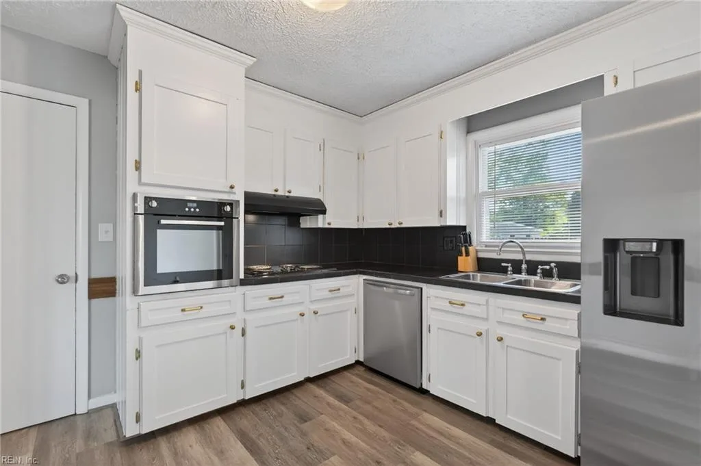 129 Gene AVE, SUFFOLK VA 23434 - Photo 4