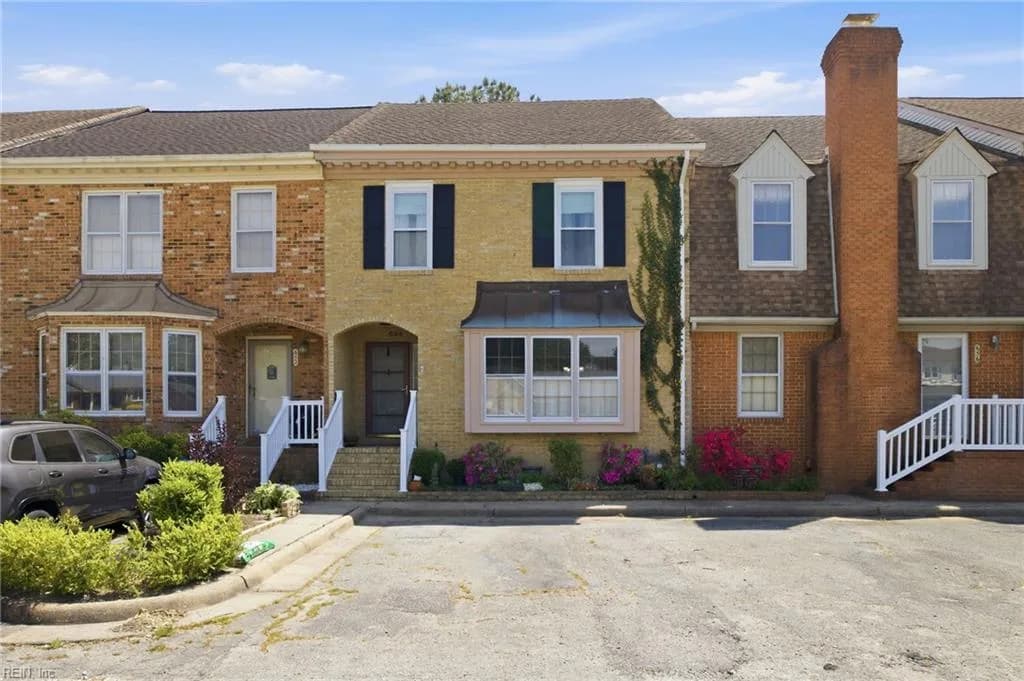 654 Lord Dunmore DR, VIRGINIA BEACH VA 23464 - Main photo