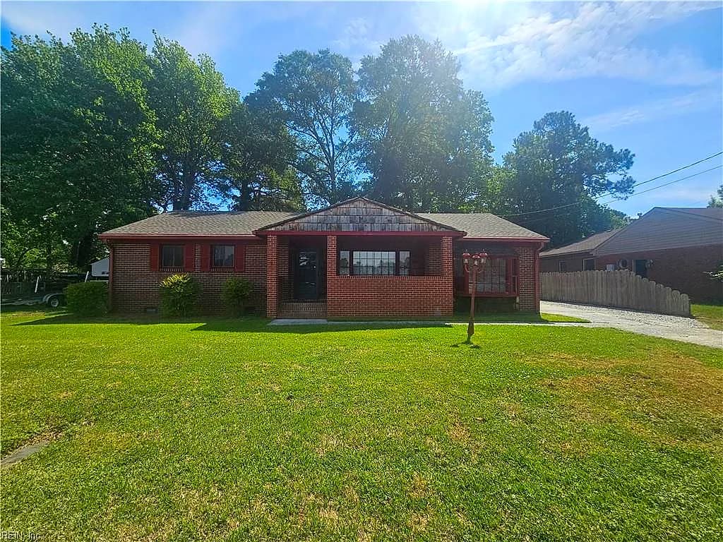 1507 Hodges Ferry RD, PORTSMOUTH VA 23701 - Main photo