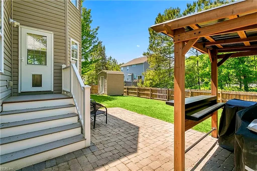 2028 Merrick DR, HAYES VA 23072 - Photo 4