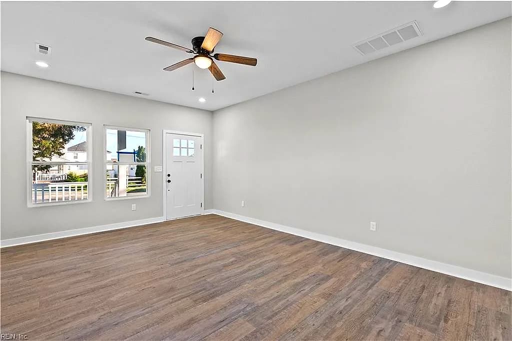 1140 33rd ST, NEWPORTNEWS VA 23607 - Photo 5