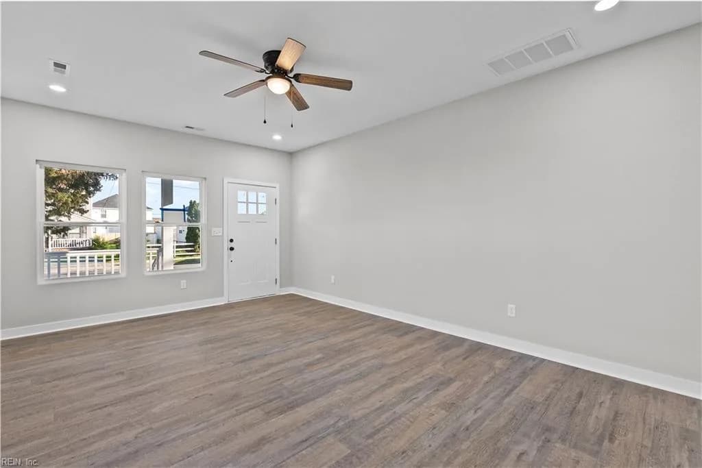 1140 33rd ST, NEWPORTNEWS VA 23607 - Photo 5