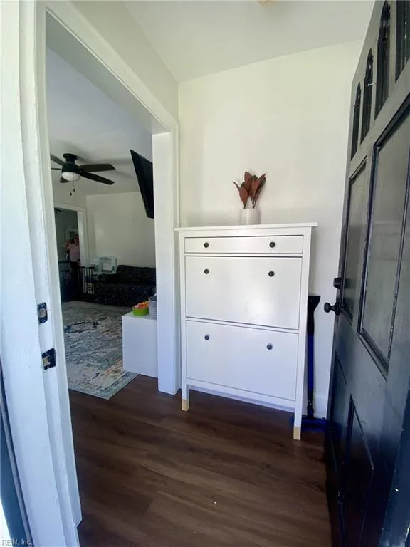 121 Winshire ST, NORFOLK VA 23503 - Photo 3