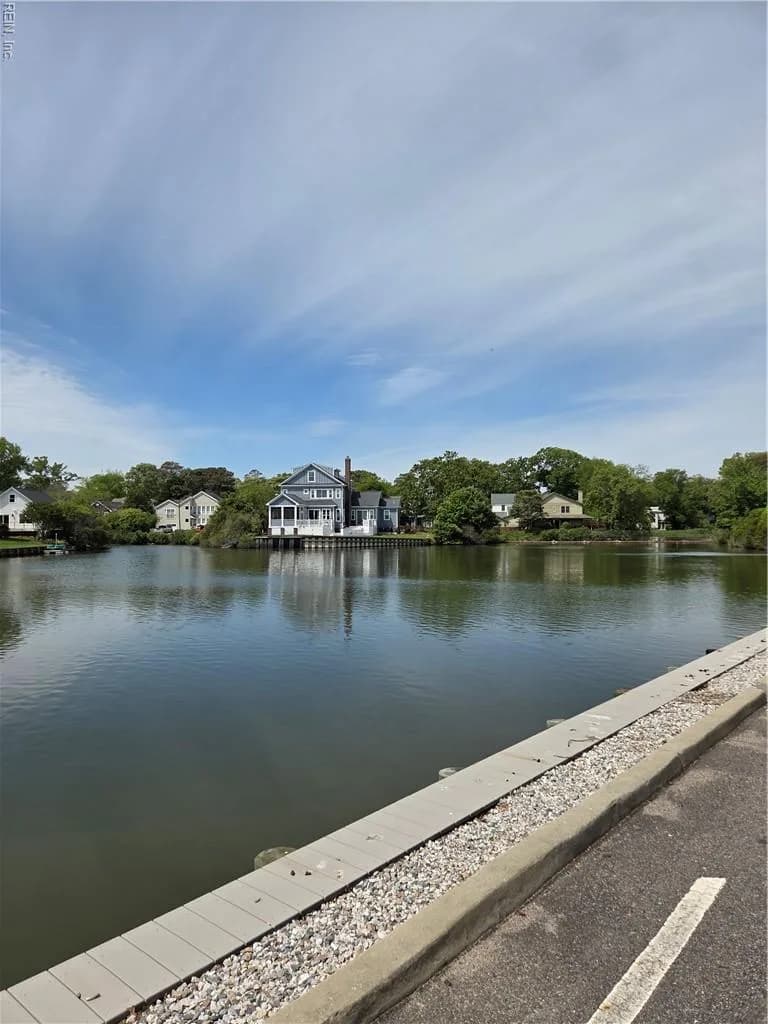 405 Erle CRES #105, VIRGINIABEACH VA 23451 - Photo 3