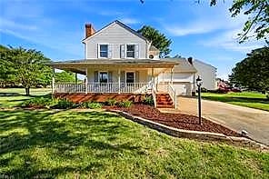 301 Barcelona DR, Chesapeake — 4 bed Residential, 2,184 sqft