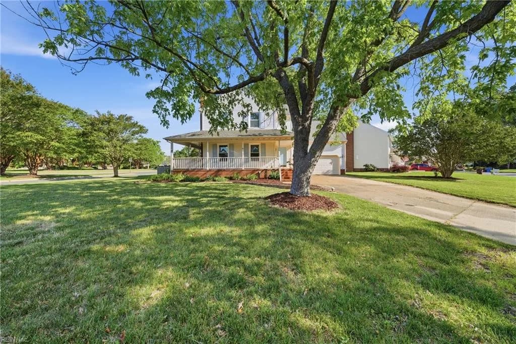 301 Barcelona DR, CHESAPEAKE VA 23322 - Photo 4