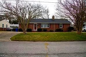 35 Rivercrest DR, PORTSMOUTH VA 23701 - Main photo