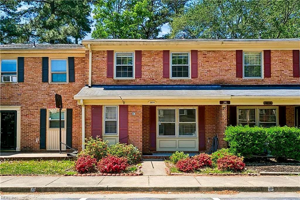 381 Circuit LN #C, NEWPORT NEWS VA 23608 - Main photo