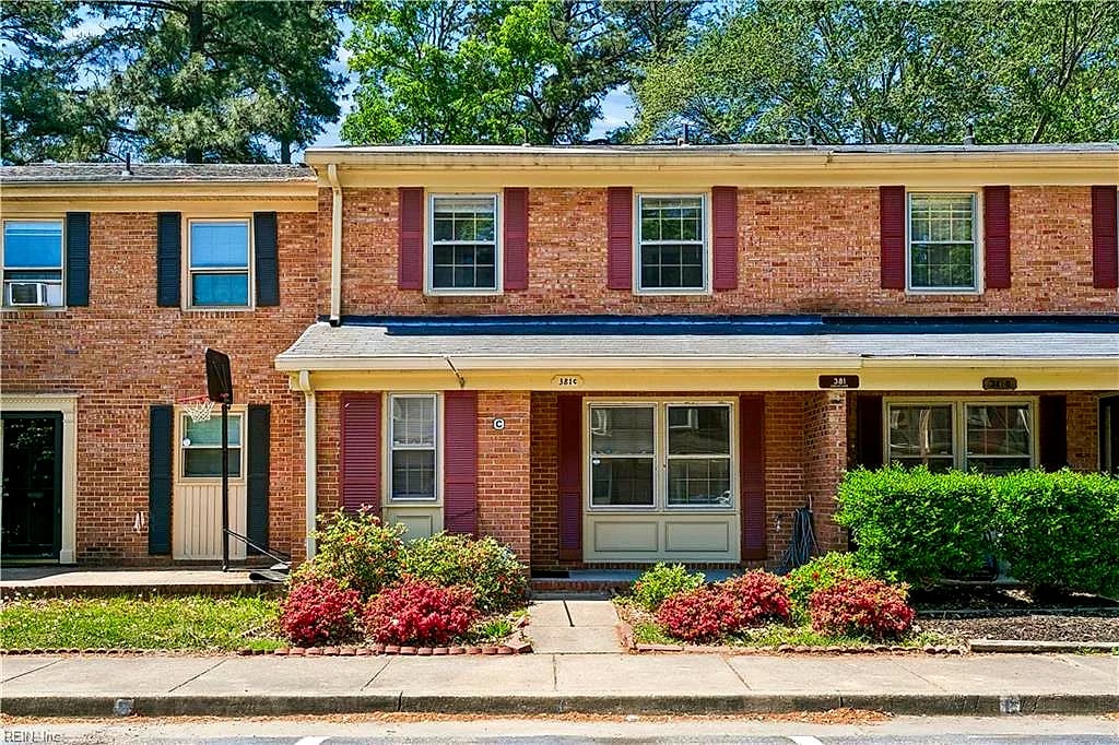 381 Circuit LN #C, Newport News — 3 bed Residential, 1,392 sqft