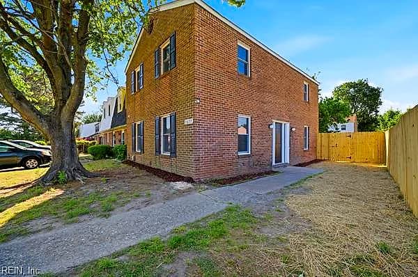 5671 Dodington CT, VIRGINIA BEACH VA 23462 - Main photo