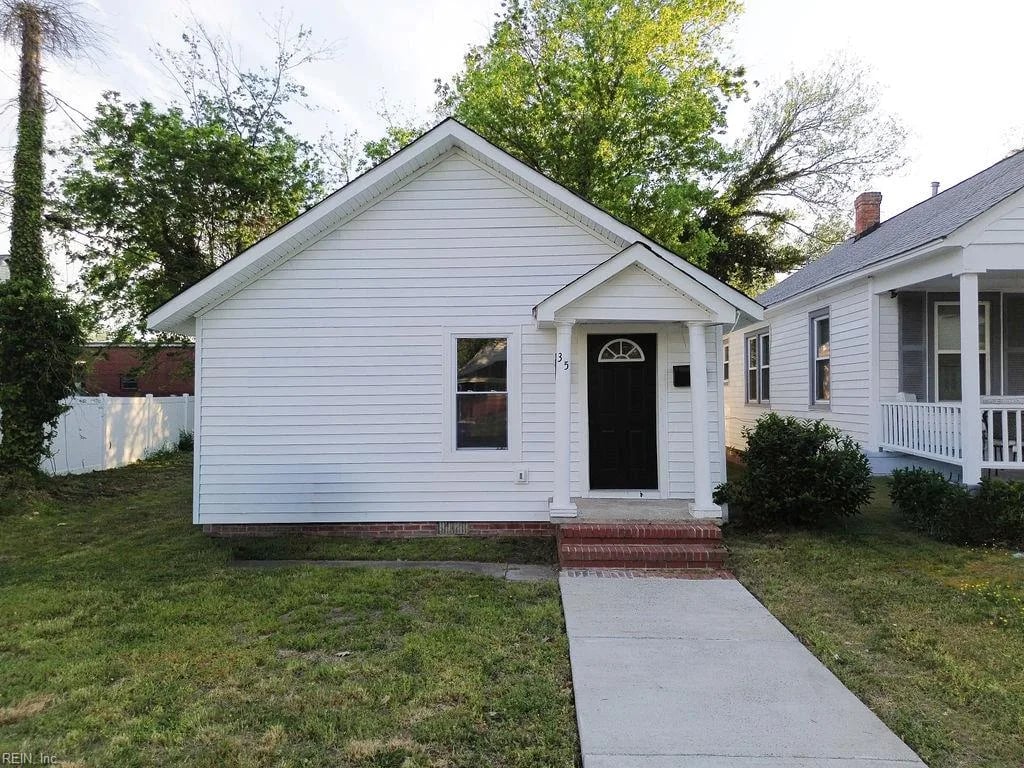 35 Sycamore AVE, NEWPORTNEWS VA 23607