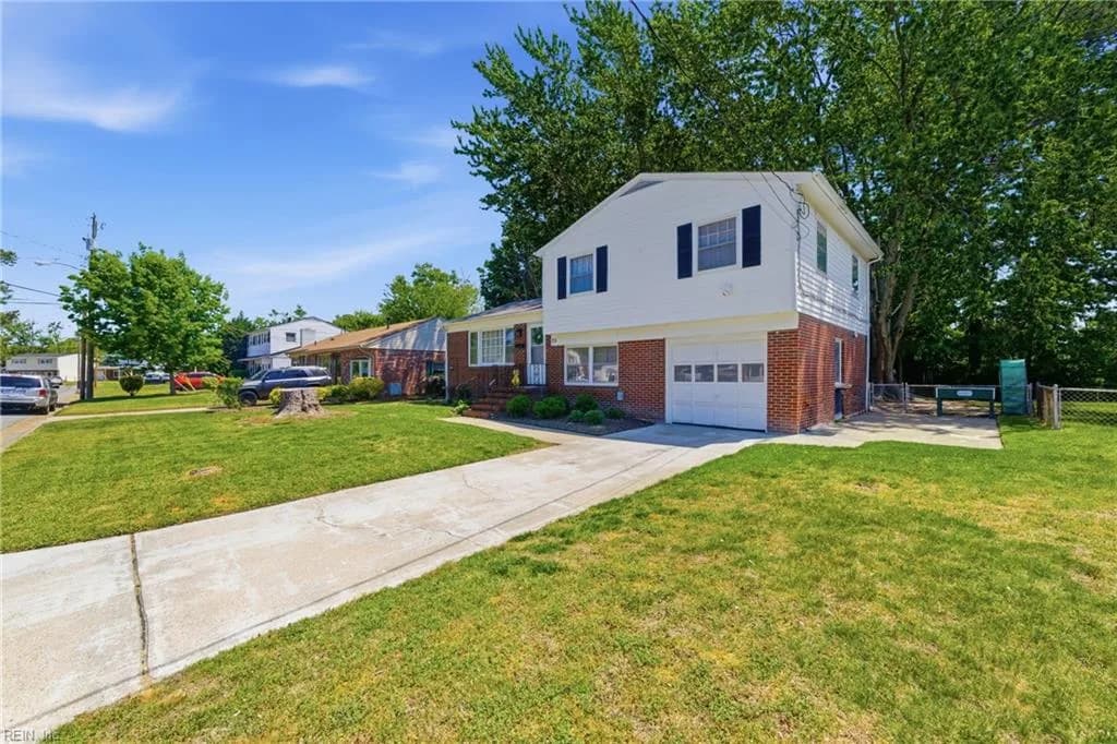 33 Southwind DR, HAMPTON VA 23669 - Photo 4