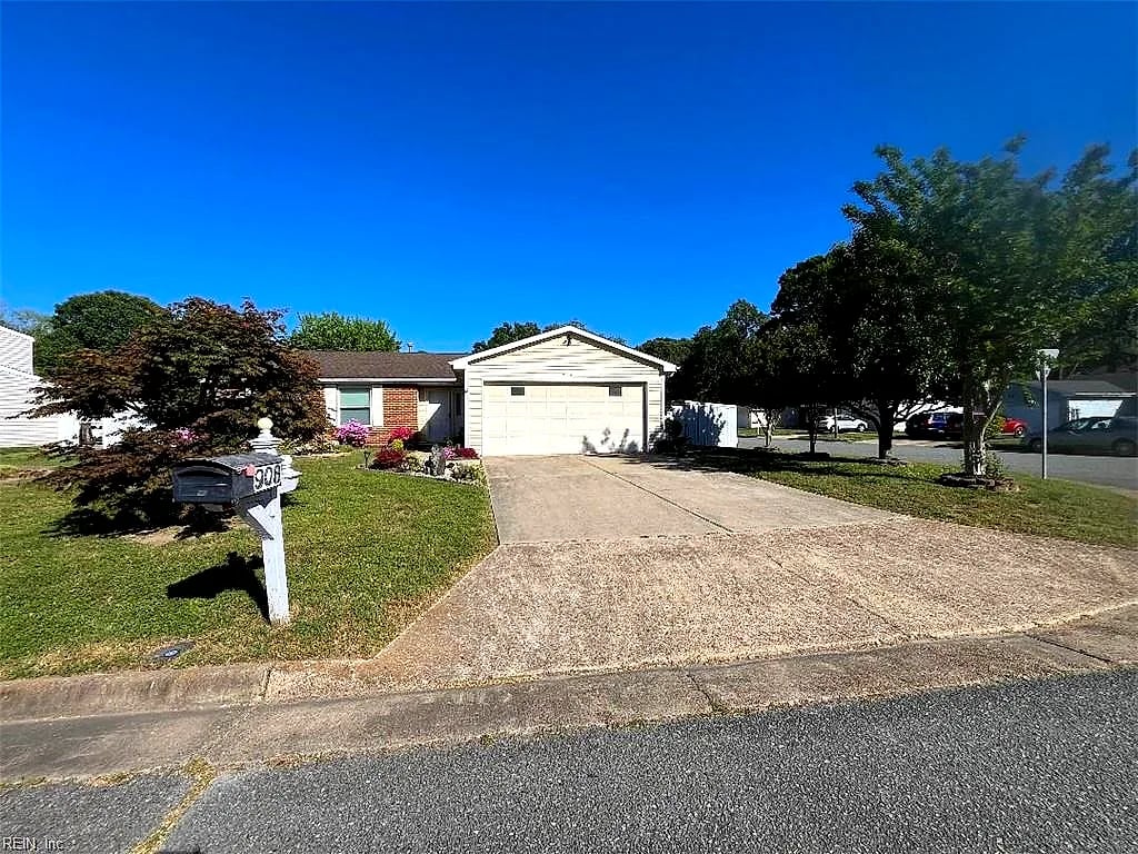 908 Chatsworth DR, Newport News — 3 bed Residential, 1,695 sqft