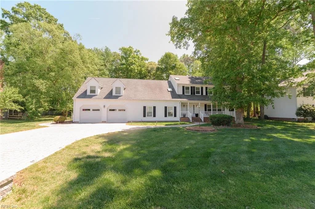 102 Stevens CT, YORKTOWN VA 23693 - Main photo