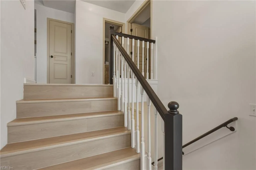 214 Stowe DR, SUFFOLK VA 23435 - Photo 4
