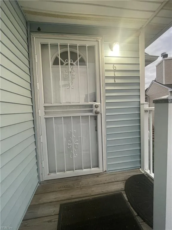 611 Bluff CT, VIRGINIABEACH VA 23462 - Photo 2