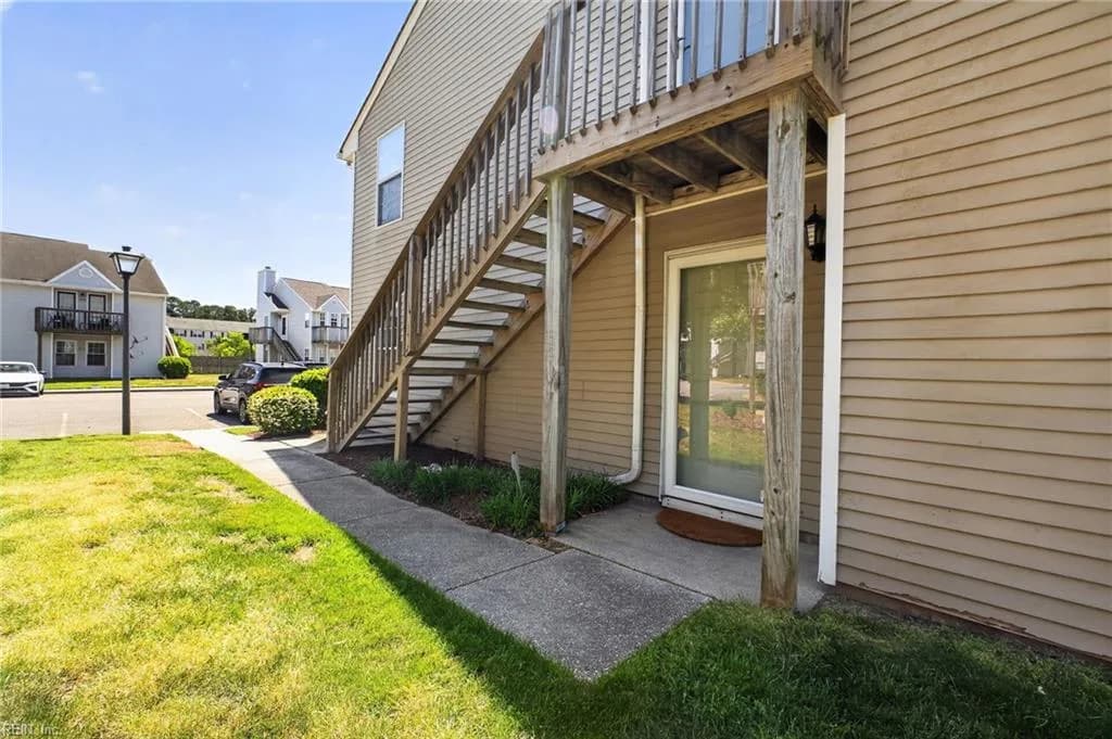 9 Inlandview DR #A, HAMPTON VA 23669 - Photo 4