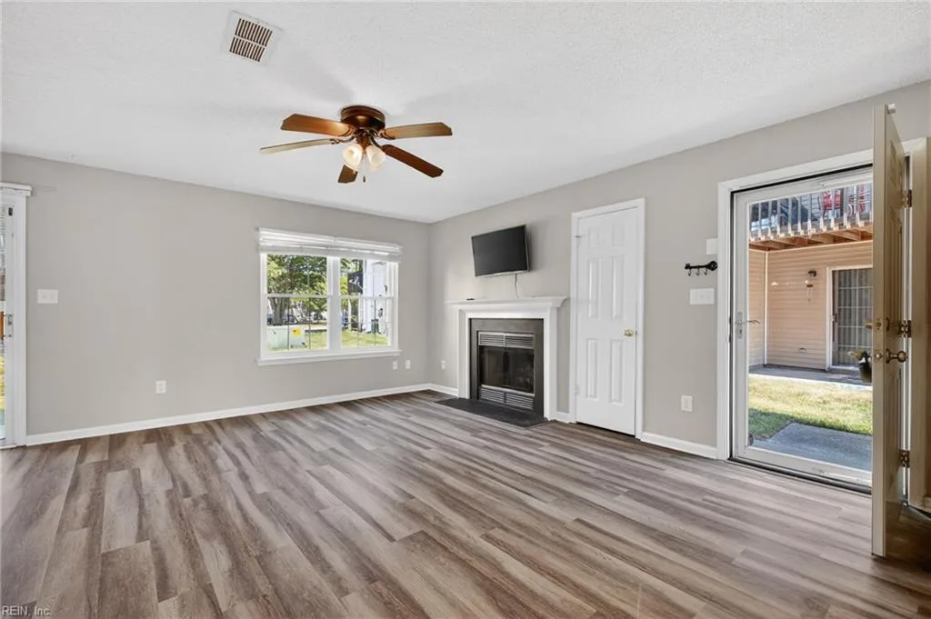 9 Inlandview DR #A, HAMPTON VA 23669 - Photo 5